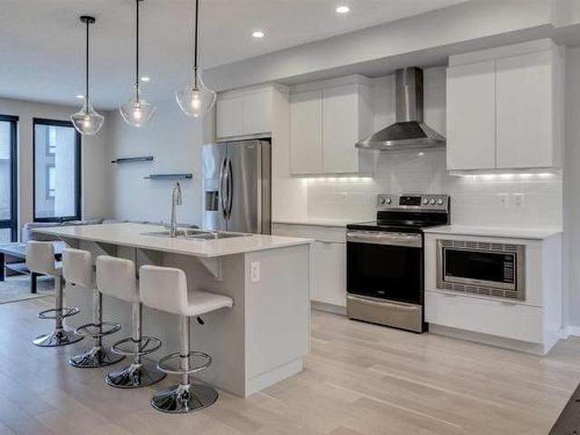 7 1304 Rutherford Road, Edmonton, AB, T6W 0B4 townhouse for sale | Listing ID E4421 | Royal LePage