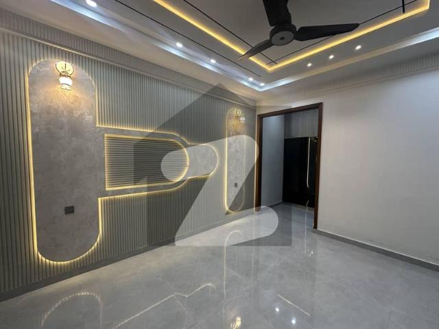 7.1 Marla Luxury House For In Devine Enclave