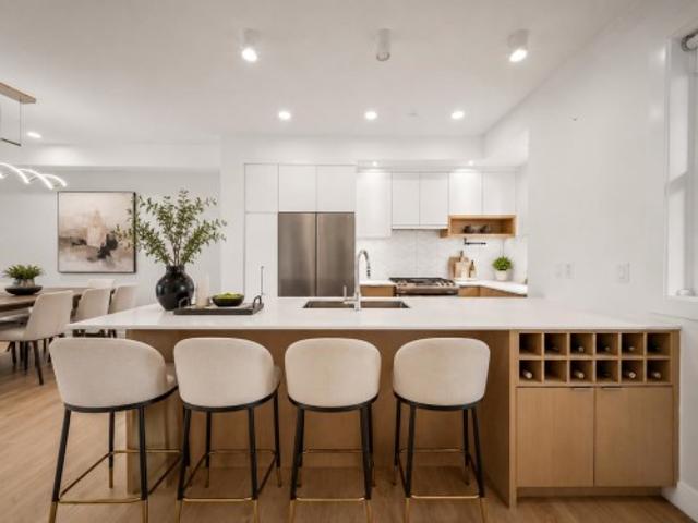 7 2350 Street, Surrey, BC, V3Z 1J9 townhouse for sale | Listing ID R3151 | Royal LePage