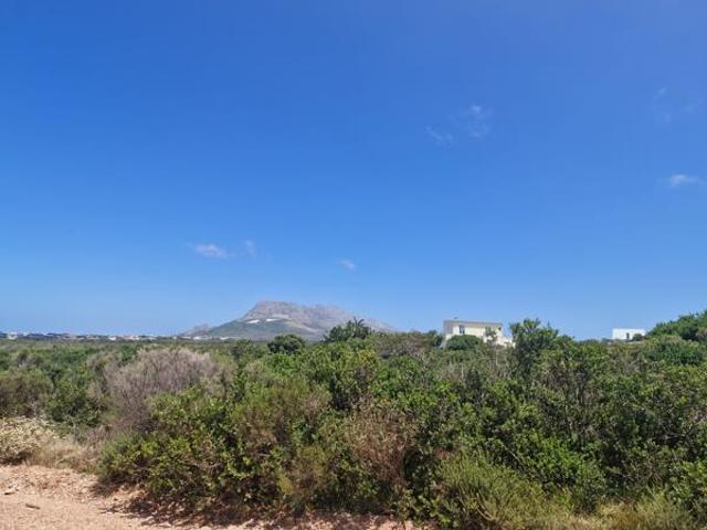 7 358 m² Land available in Bettys Bay