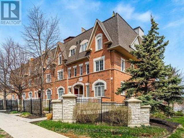 7 3055 Elmcreek Road, Mississauga, ON, L5B 4J9 townhouse for sale | Listing ID W12129 | Royal LePage