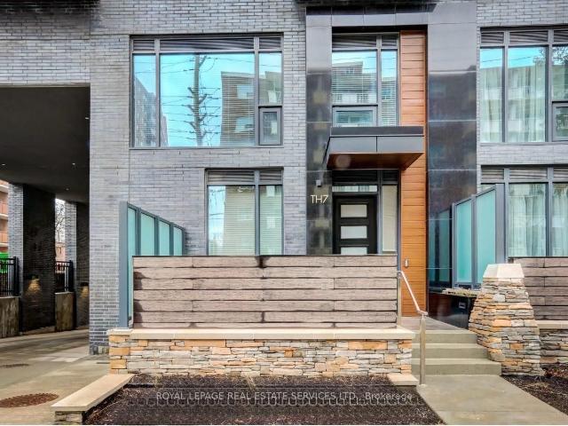 7 32 Park Street E, Mississauga | For Rent @ $4,200 | Condos. Ca