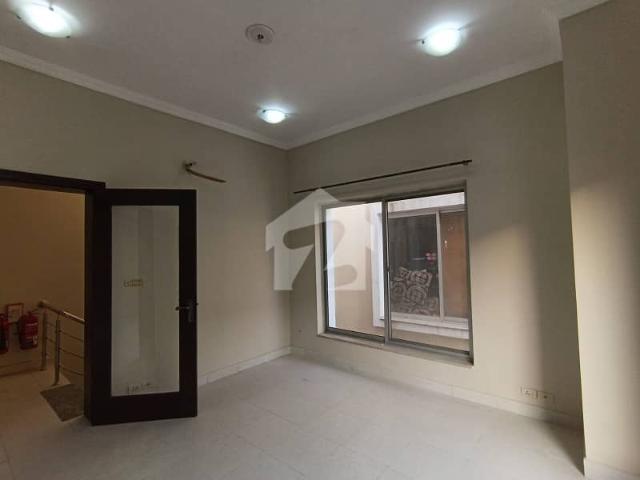 7.33 marle asian house safari villas for sale prime location of bahria town lahore