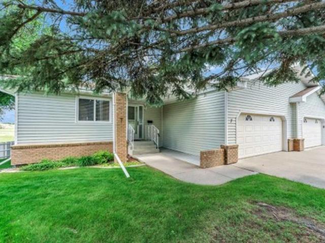 7 459 Carry Drive Se, Medicine Hat, AB, T1B 3W1 semi detached for sale | Listing ID A2323 | Royal LePage