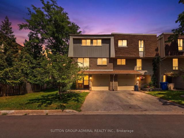 7 45 Poplar Crescent N, Aurora | 3Beds/2Bath, Condo, $729,000 | Condos. Ca