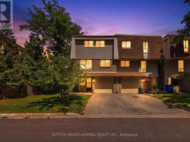 7 45 Poplar Crescent N, Aurora, ON, L4G 3M4 condo for sale | Listing ID N13543 | Royal LePage