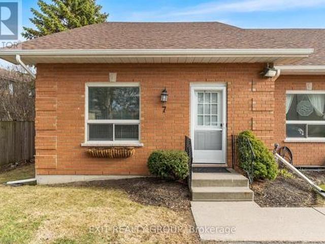 7 45 Prince Edward Street, Brighton, ON, K0K 1H0 townhouse for sale | Listing ID X12094 | Royal LePage