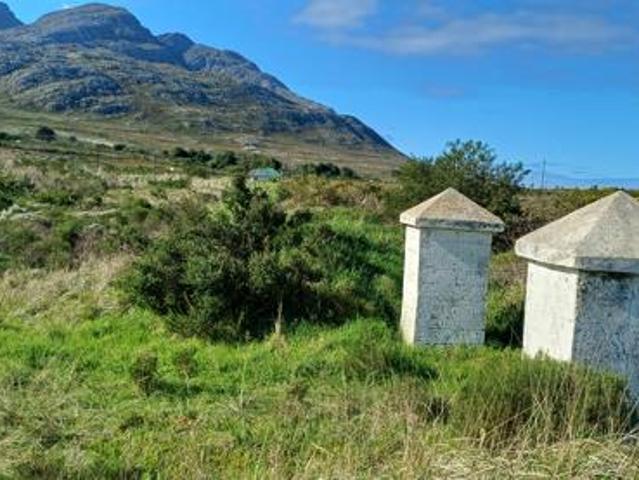 7.4 ha Land available in Pringle Bay