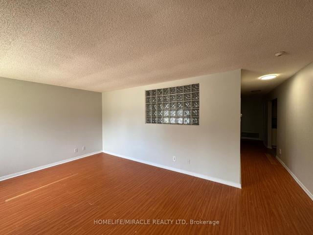 7 565 Kennedy Road, Scarborough | 1Beds/1Bath, Townhouse, $1,600/mo | Condos. Ca