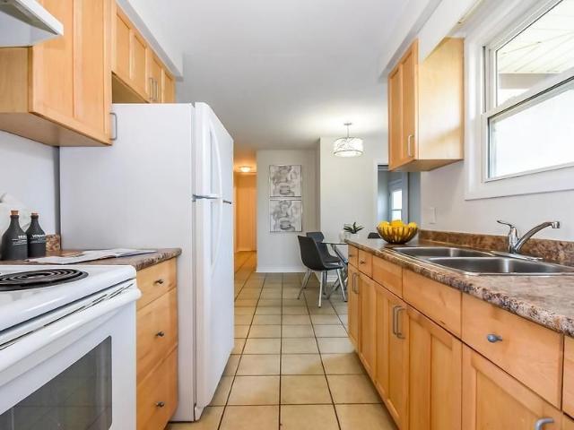 7.5 Kirk St, St. Catharines All Inclusive 3 Bedroom Main Unit