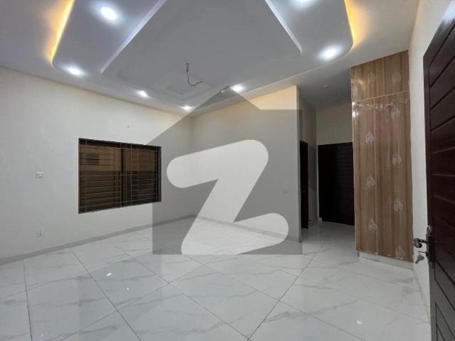 7.5 Marla Beautiful Double Story House For Sale in Buch Executive Villas