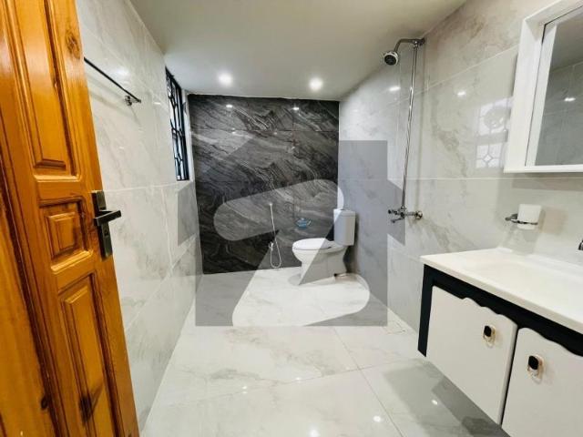 7.5 Marla Luxury House With 3.5 Marla Extra Lawn | Dead End Premium Location Bahria Town Phase 8 Block M