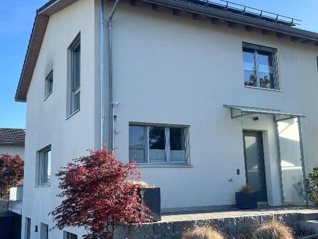 7.5 Zimmer Einfamilienhaus