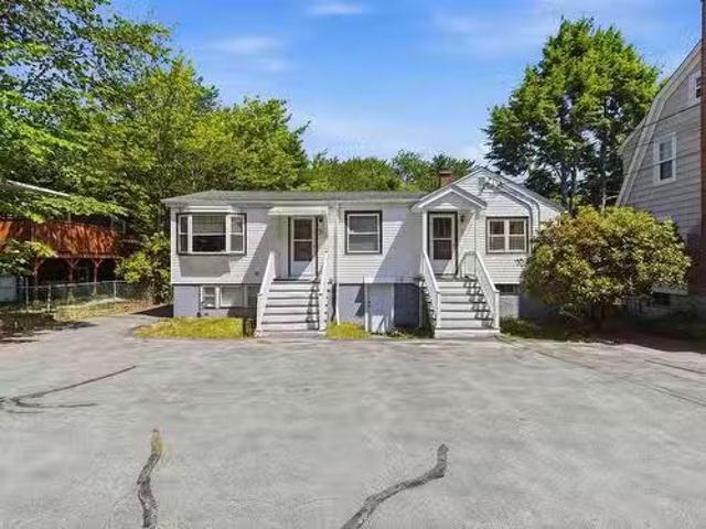 7 & 7A Melwood Avenue, Armdale, NS, B3N 1E4 house for sale.