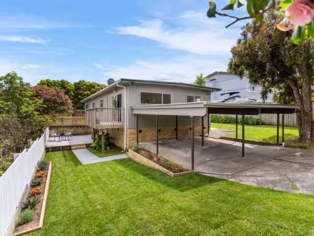 7a Neptune Avenue, Beach Haven, North Shore City Real Estate