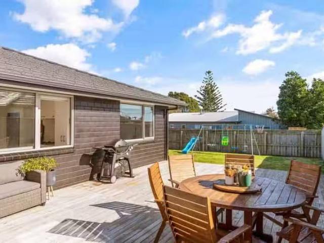 7B Te Manuao Road, Otaki, Kapiti Coast For Sale