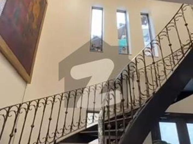 7 Bed Triple Storey Brand New Full House For Rent F 6/2