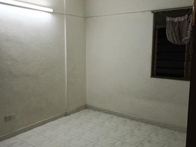 7G Desa Intan Farlim Penang