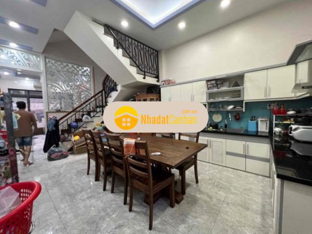 7pn 80m2 5 tầng bt mặt tiền kd sát bên hương lộ 2