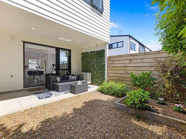 83 Taylor Road, Mangere Bridge, Manukau City