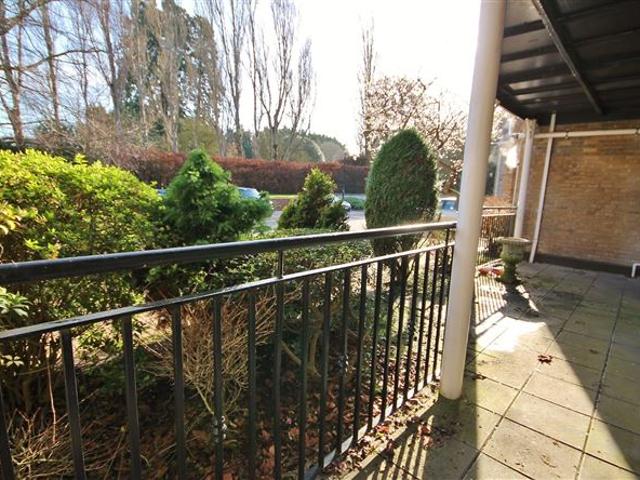 83 The Sarsfield, The Orchard, Lucan, Co. Dublin DNG Lucan 4908 MyHome. Ie Residential