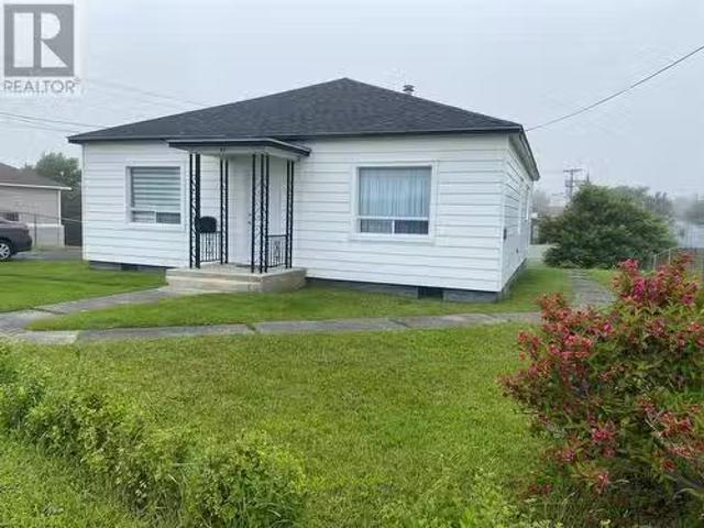 83 West Street, Stephenville, NL, A2N 1E6 house for sale Li.
