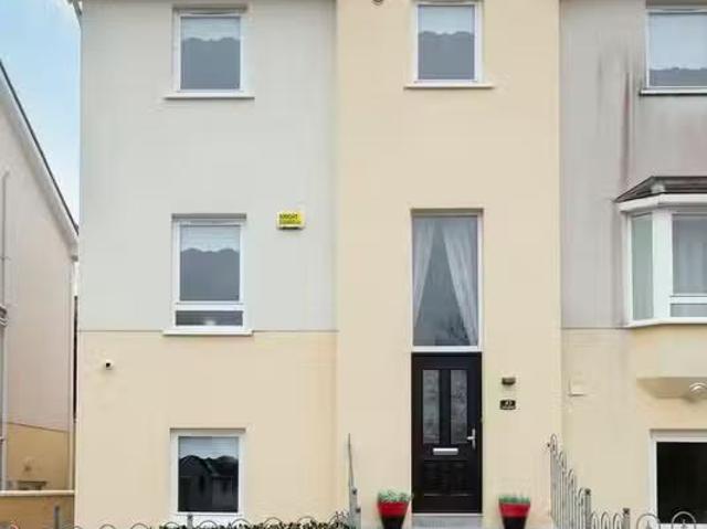 83 Woodfield, Station Road, Blarney, Co. Cork, T23KV44 is for.