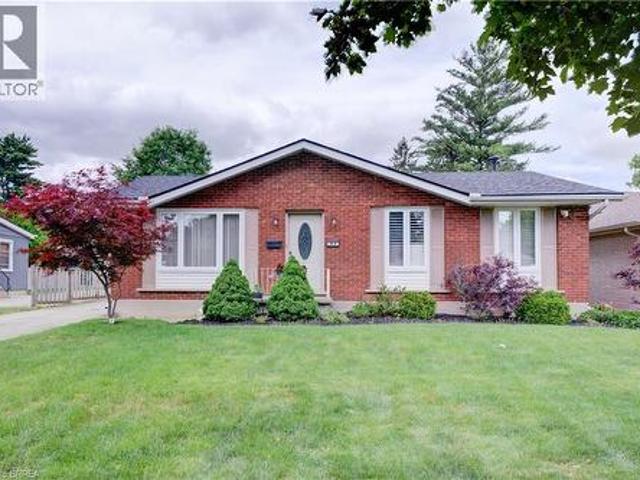 83 Evelyn Street, Brantford, ON, N3R 3H2 house for sale | Listing ID 40839 | Royal LePage