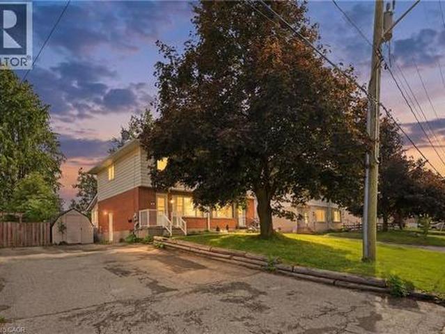 83 Oriole Parkway W, Elmira, ON, N3B 1C2 house for sale | Listing ID 40839 | Royal LePage