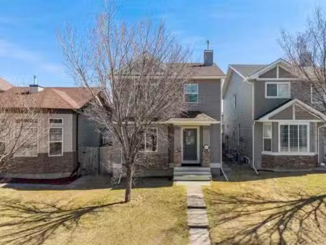 83 Saddlebrook Gardens Ne, Calgary, AB, T3J 5M5 house for sa.
