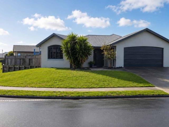 83 Saint James Drive