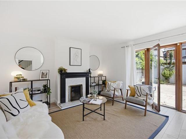 800,000 | 24 Oakley Square, Ranelagh, Dublin 6 Owen Reilly 5009 MyHome. Ie Residential