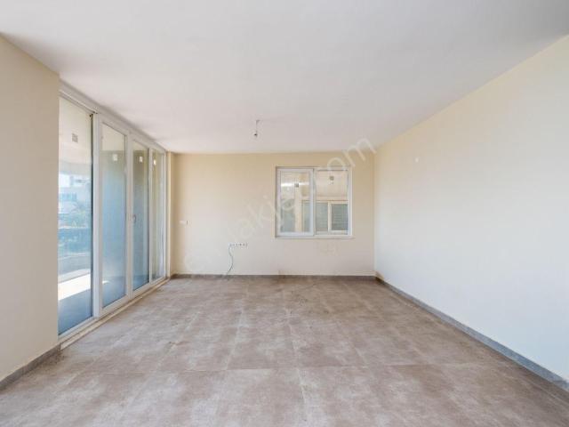 800 M2 Bodrum+zemin +2 Kat Kiralık İşyeri
