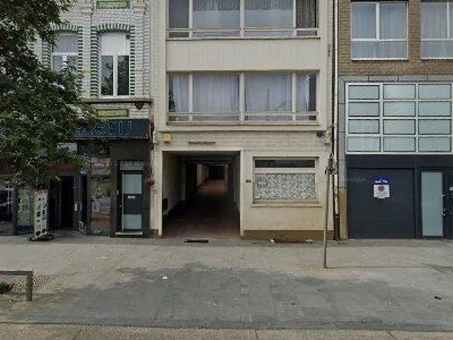800 m2 warehouse for sale in Antwerp Deurne