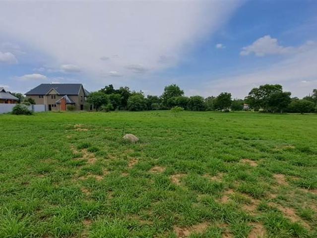 800 m² Land available in Parys