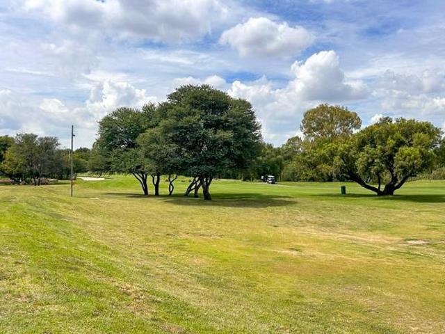 800 m² Land available in Parys Golf & Country Estate