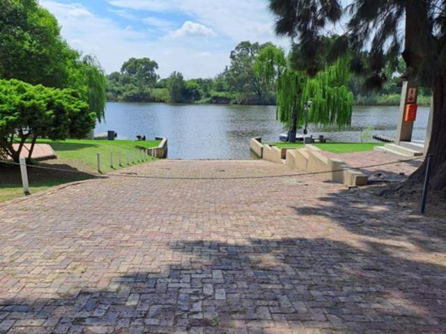 800 m² Land available in Riverspray Lifestyle Estate