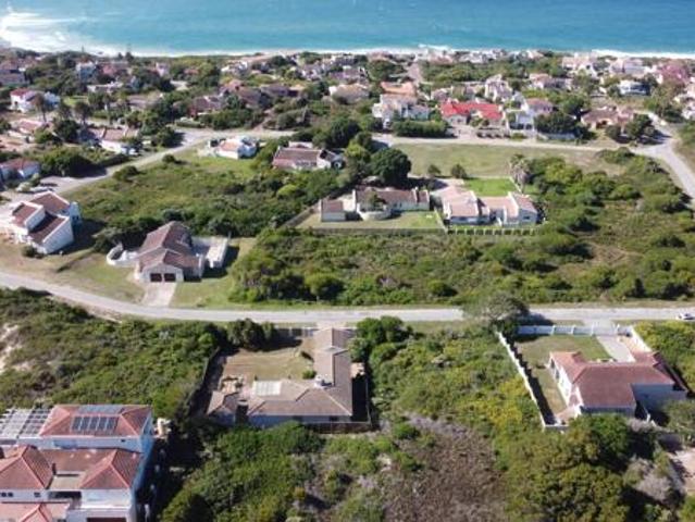 800 m² Land available in Santareme