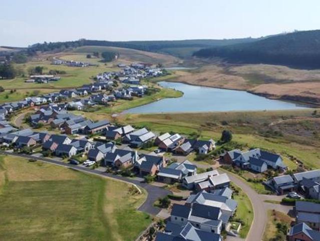 800 m² Land available in St Johns Village