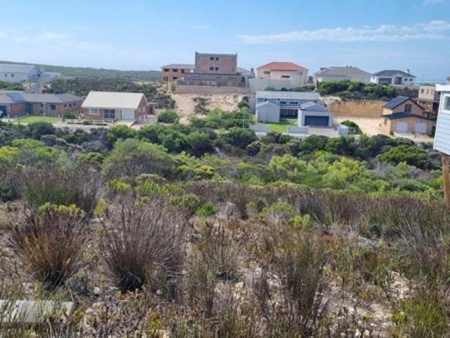 800 m² Land available in Struisbaai