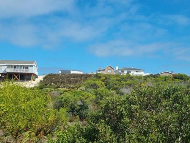 800 m² Land available in Struisbaai