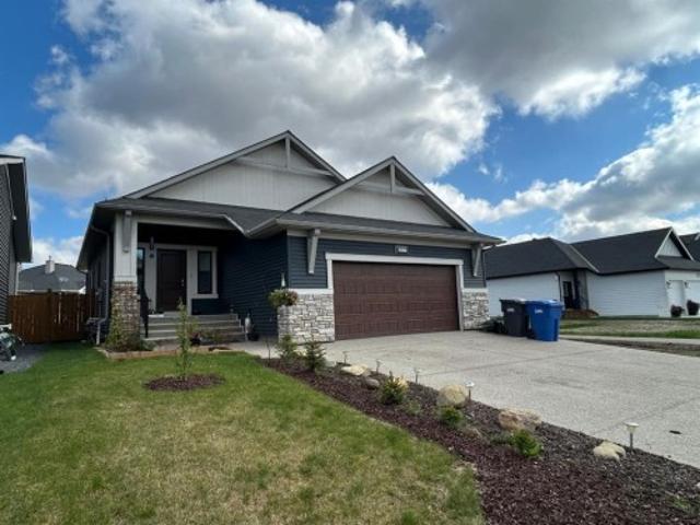 800 Mandalay Link, Carstairs, AB, T0M 0N0 house for sale | Listing ID A2307 | Royal LePage