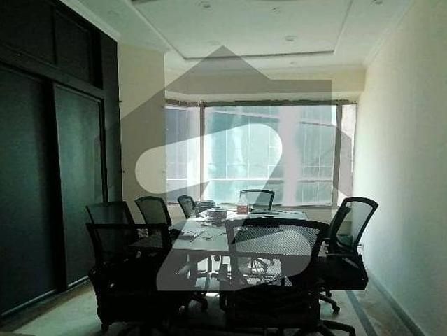 800 Square Feet Unfurnished Office In Siddique Trade Center Is Available For rent