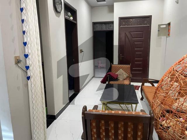 800 Square Feet 2 Bed Lounge