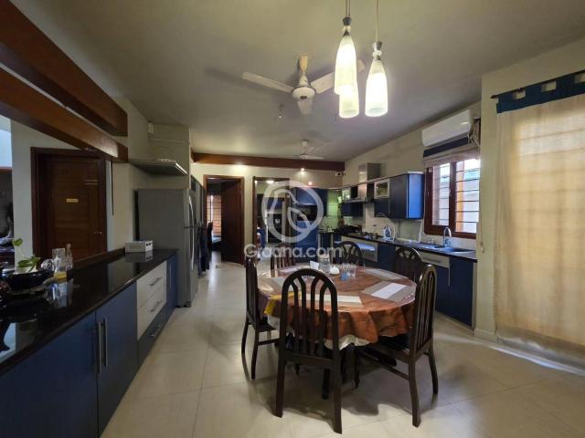 800 Yd² House for Rent