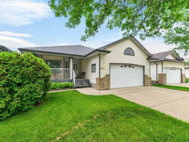 8011 Avenue Nw, Edmonton, AB, T5Z 3J3 house for sale | Listing ID E4499 | Royal LePage