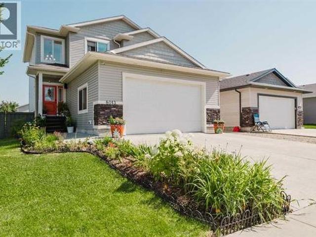 8013 B Street, Grande Prairie, AB, T8X 0B7 house for sale | Listing ID A2339 | Royal LePage
