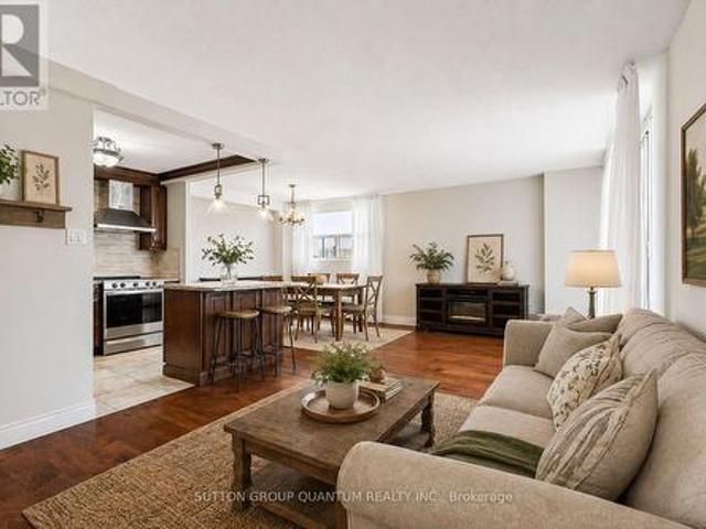 802 2 Confederation Parkway, Mississauga, ON, L5B 2H3 condo for sale | Listing ID W13449 | Royal LePage