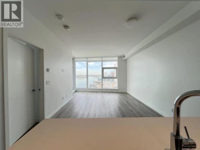 802 680 QUAYSIDE DRIVE
