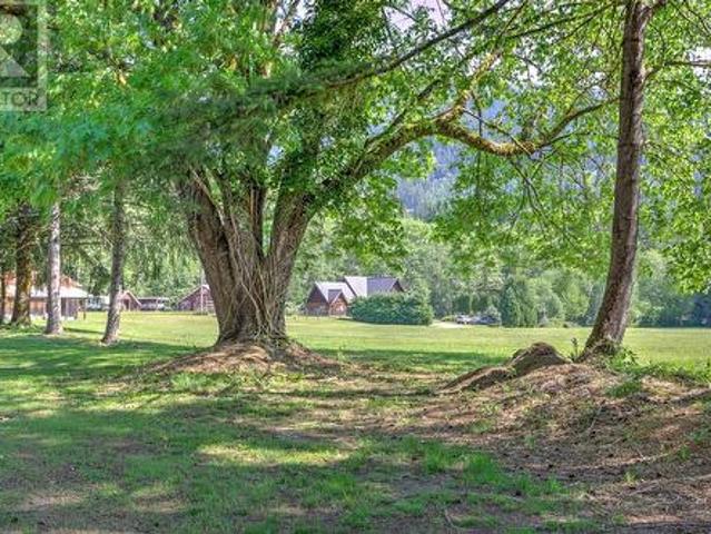 8035 Greendale Rd, Lake Cowichan, BC, V0R 2G0 house for sale | Listing ID 983998 | Royal LePage